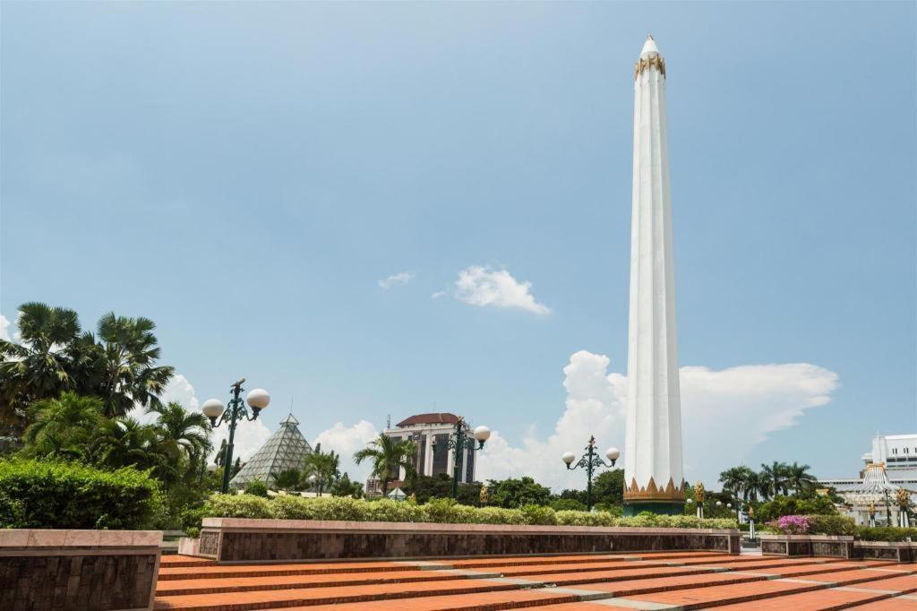 Spot On 90147 Gosepa Ambengan Plaza Surabaya Exterior foto